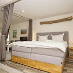 Haus Windland 24 Mit Eingezaeuntem Garten - Ideal Fuer Den Hundeurlaub Wiek auf Rügen
