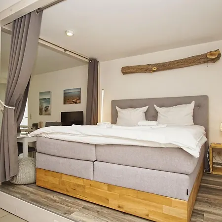 Haus Windland 24 Mit Eingezaeuntem Garten - Ideal Fuer Den Hundeurlaub Wiek auf Rügen