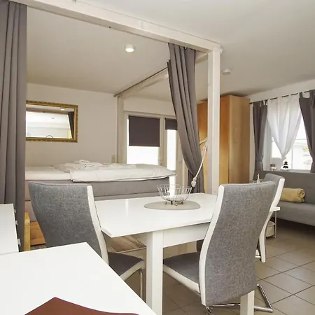 Appartement Haus Windland 24 Mit Eingezaeuntem Garten - Ideal Fuer Den Hundeurlaub *